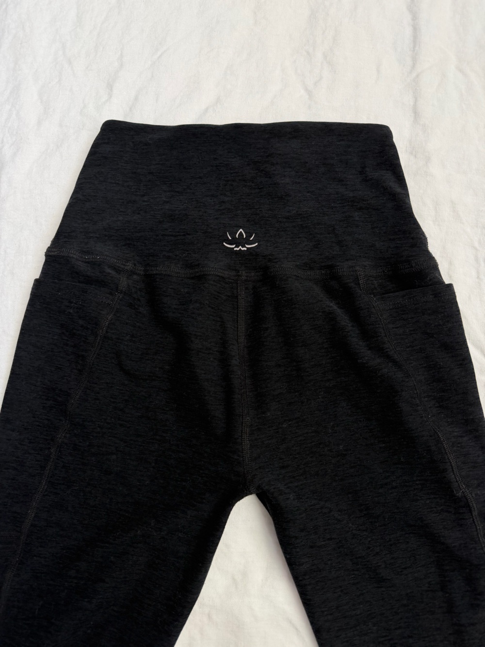 Beyond Yoga Women's Black High-Rise Leggings with Back Micro Logo